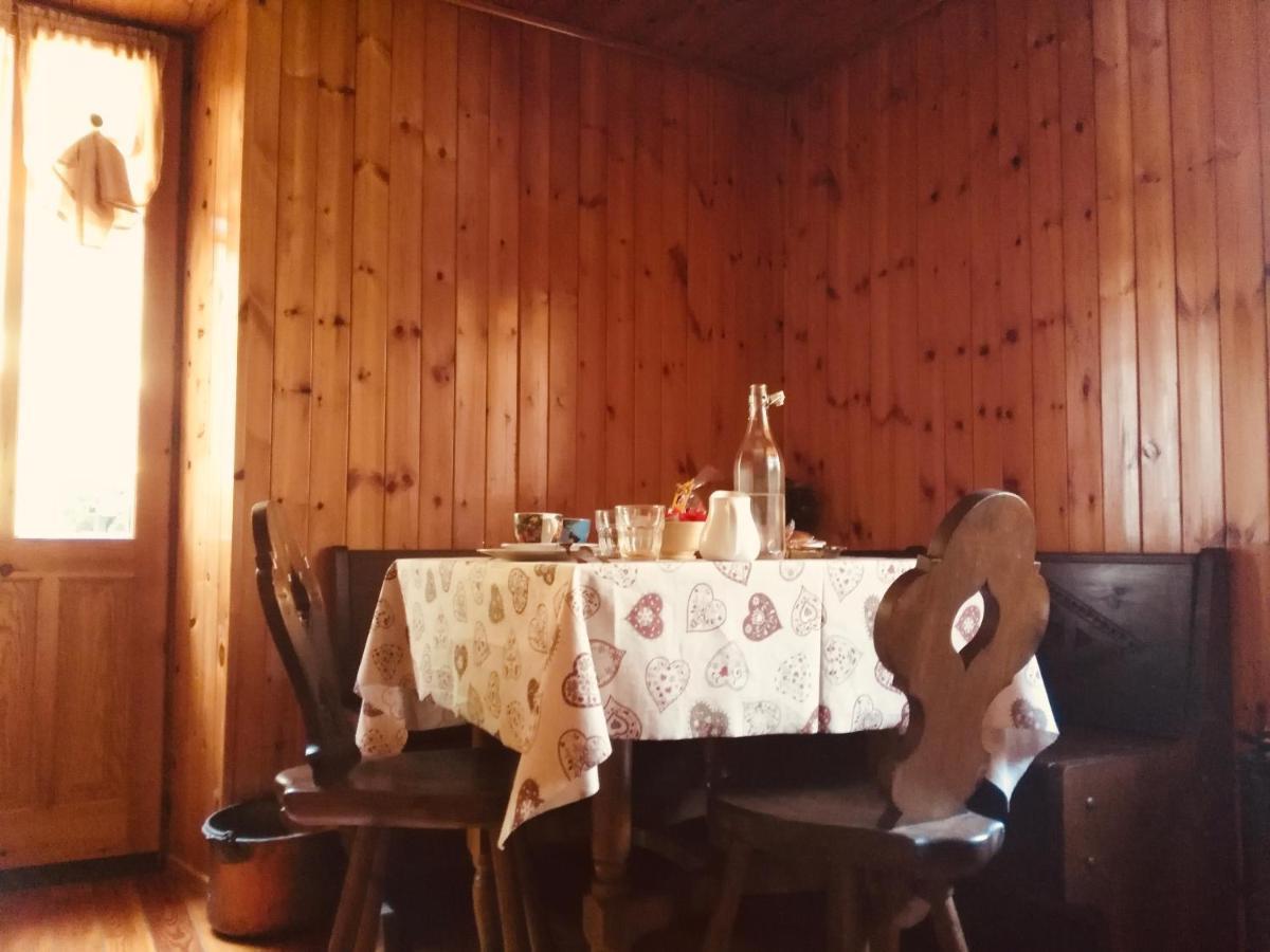 B&B Maison Vallomy Lillianes Exteriér fotografie